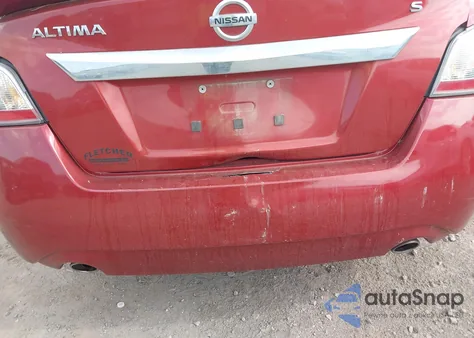 2015 Nissan Altima 2.5/2.5 S/2.5 Sl/2.5 Sv z USA, uszkodzony, nr VIN 1N4AL3AP9FC261892